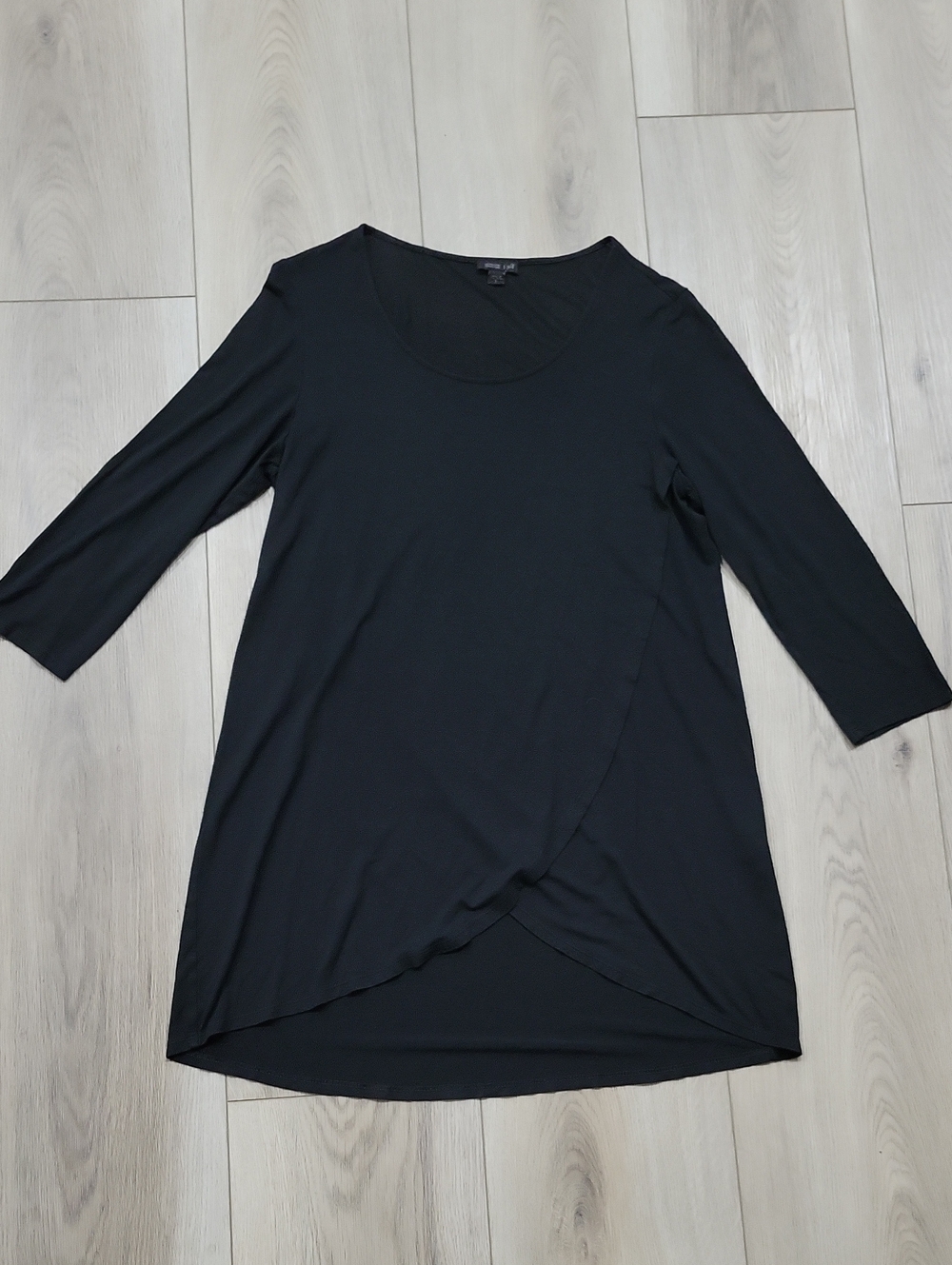 J. Jill Black Twist-Front 3/4 Sleeve Tunic